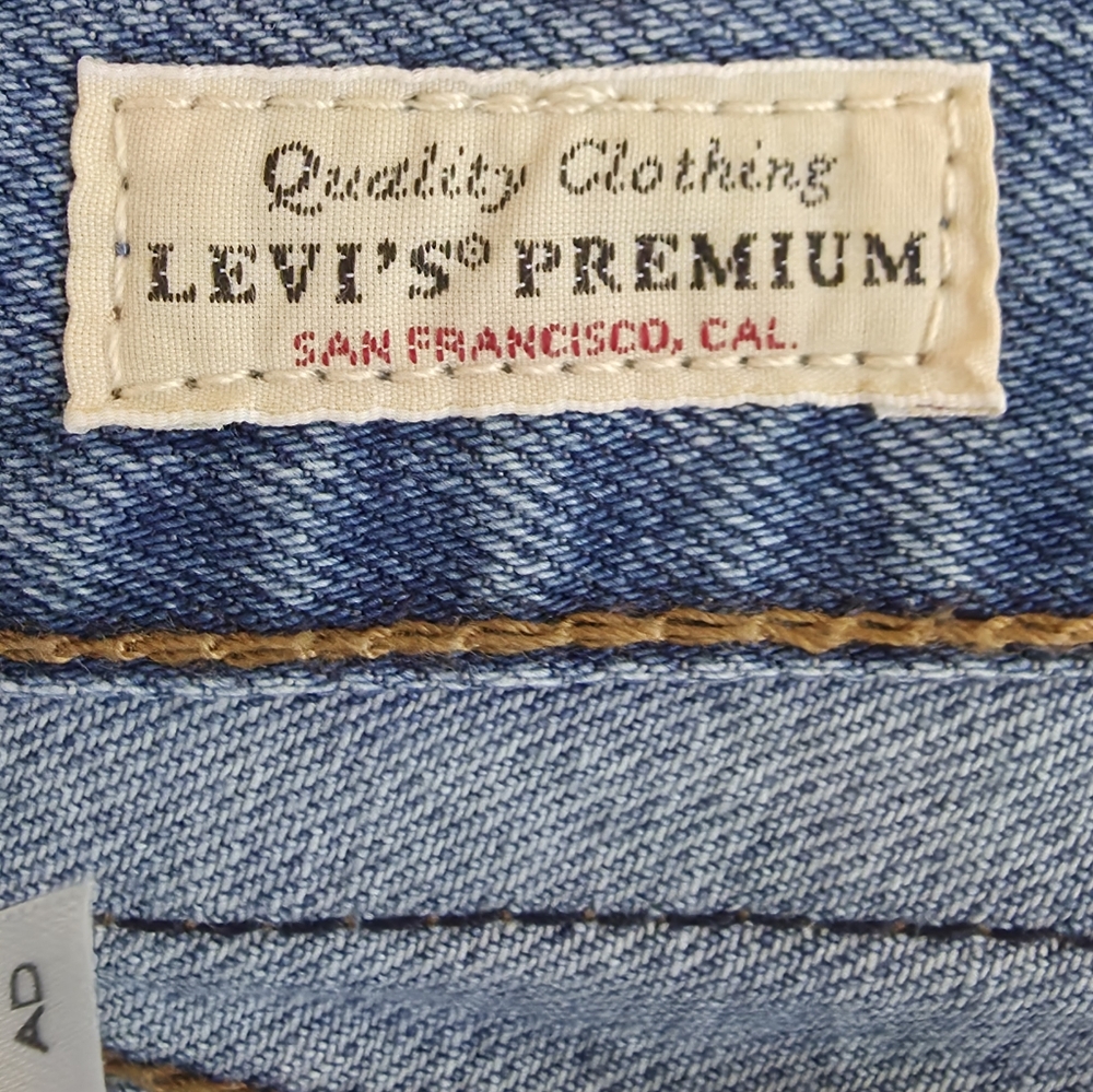 Levi's Ribcage Premium Wide Leg Blue Jeans - Picture 16 of 16